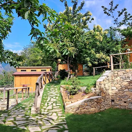 مكان تخييم Villaggio Turistico Tecciu Di Cuppi Magliolo